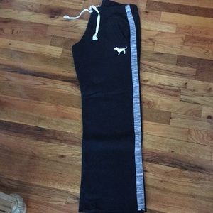 Pink sweats size small worn 2 times !!!